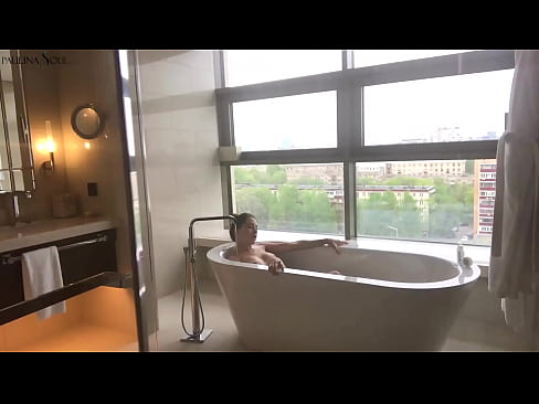 ❤️ Nena tremenda Masturbándose apaixonadamente a súa coña no baño Porno en nós ☑