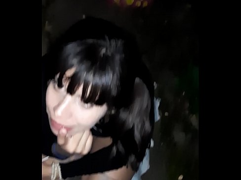 ❤️ Na rúa pene inchado a cambio de doces Porno en nós ☑